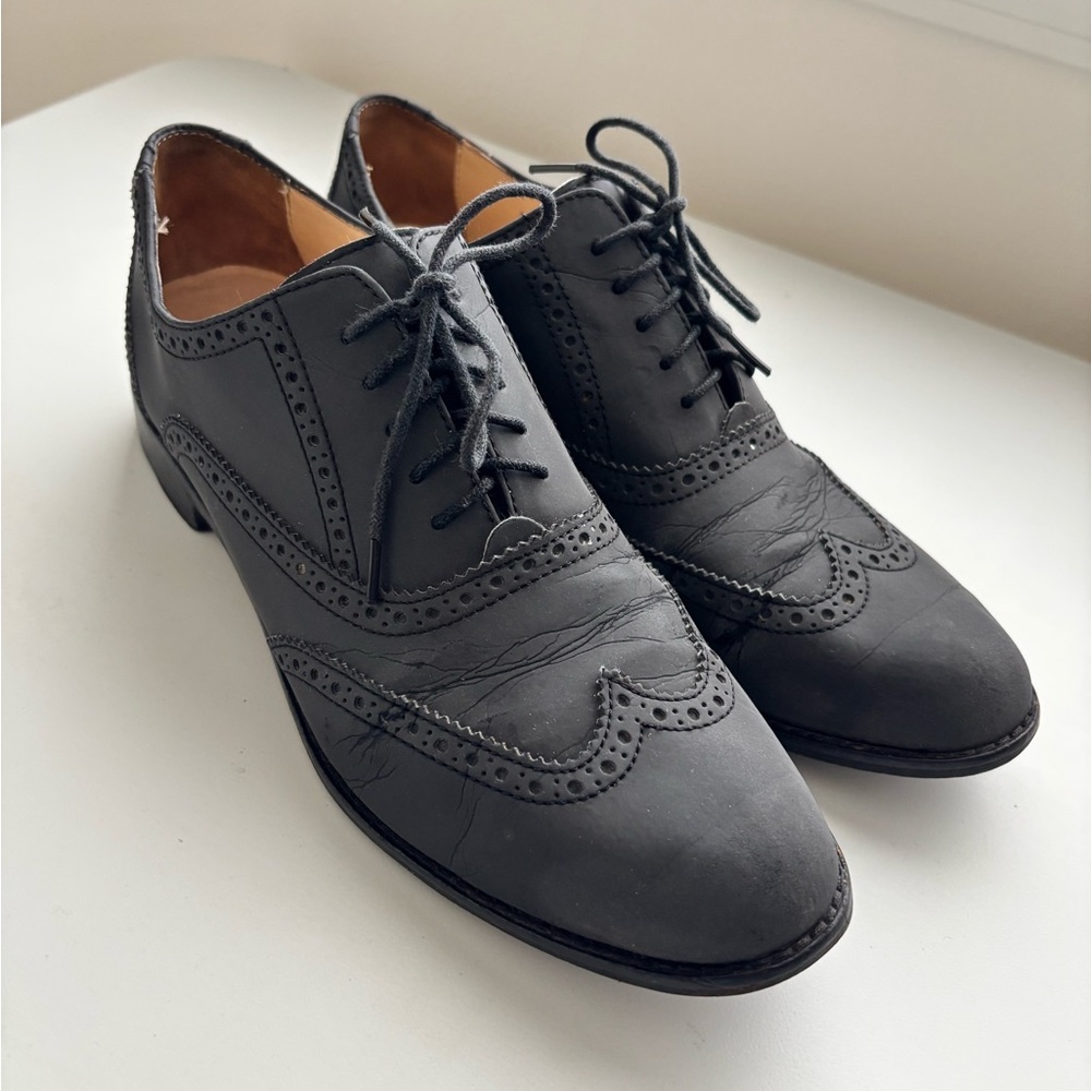 Elegant Gray woman’s oxford Shoes size 9.5
